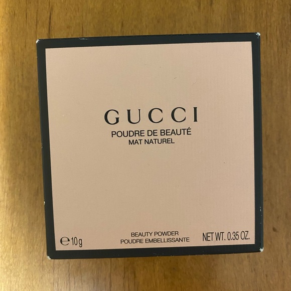 Gucci Mattifying Natural Beauty Setting Powder, shade: 13 - Picture 1 of 5